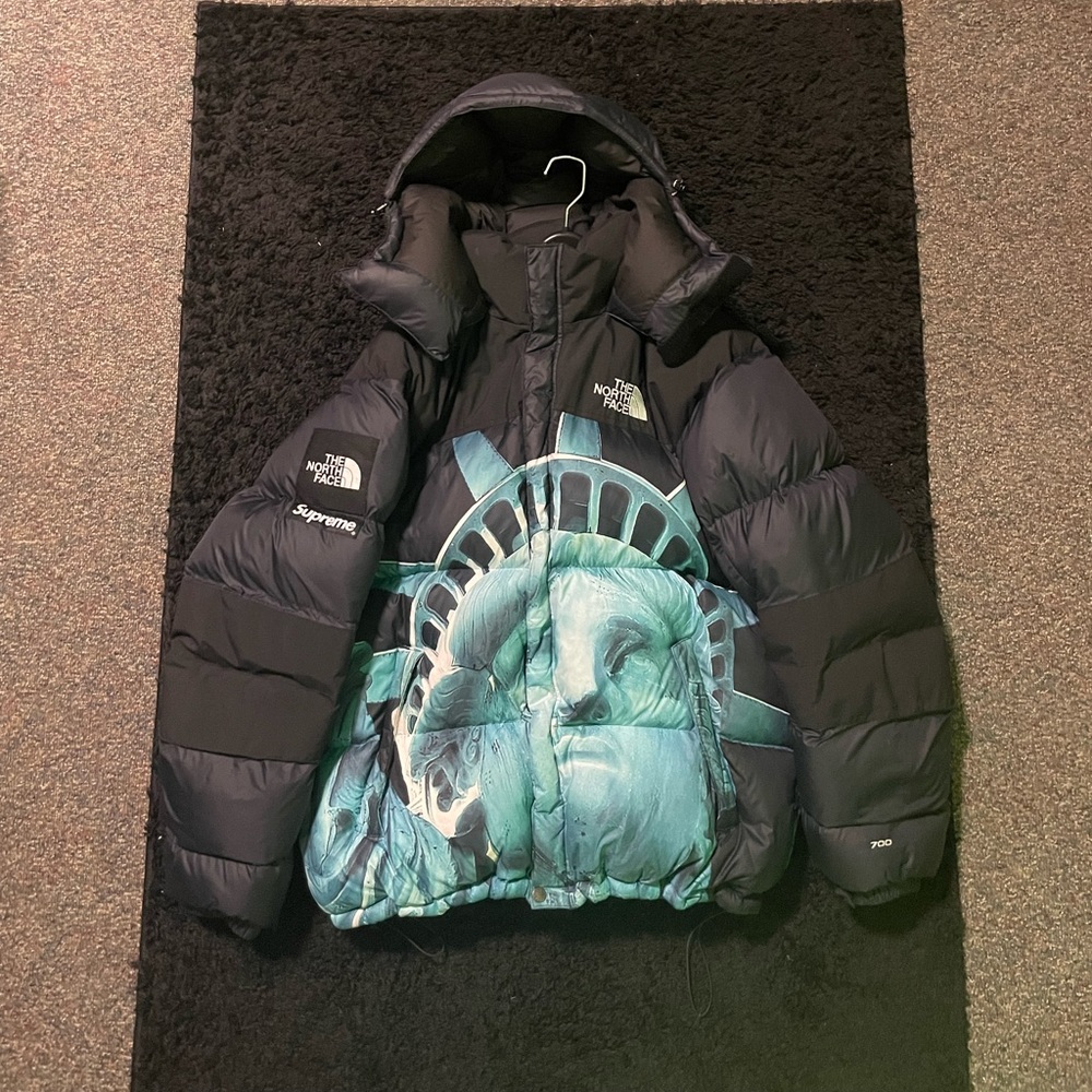 Supreme X The North Face Statue of Liberty puffer